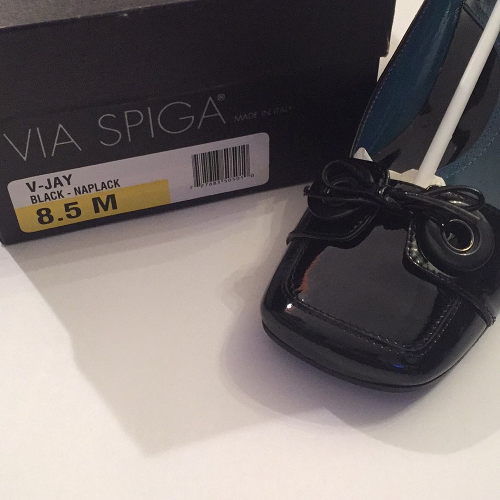 NEW!   VIA SPIGA BLACK PATENT SHOES ❤️
